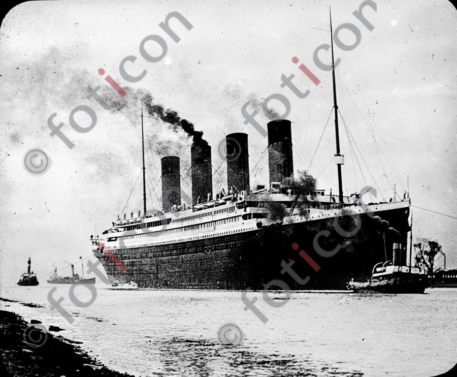 RMS Titanic | RMS Titanic  - Foto simon-titanic-196-001-sw.jpg | foticon.de - Bilddatenbank für Motive aus Geschichte und Kultur